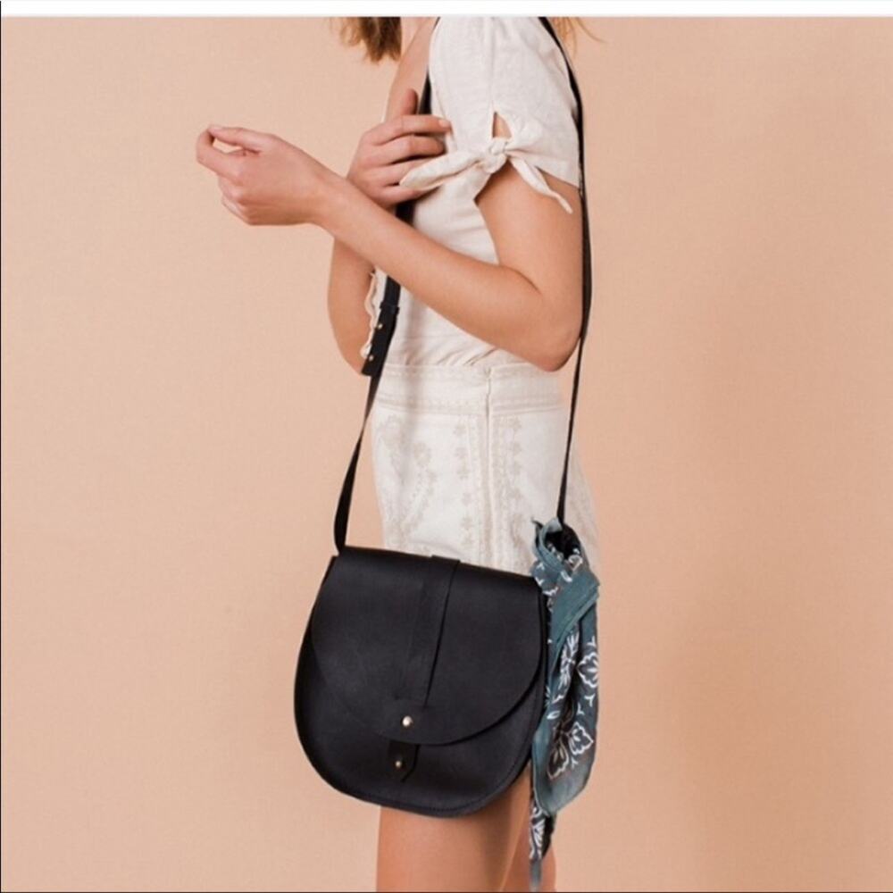 NWOT Tribe Alive Leather Saddle Bag Purse